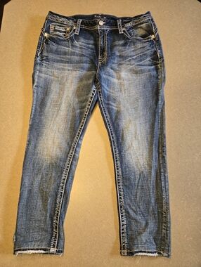 Miss Me Women's Distressed Cropped Blue Denim Jeans